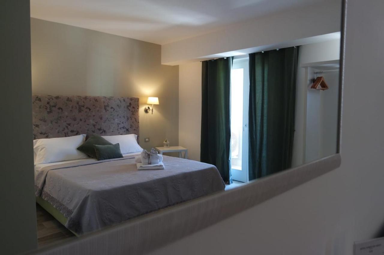 Hotel Pompei Be Green Bagian luar foto