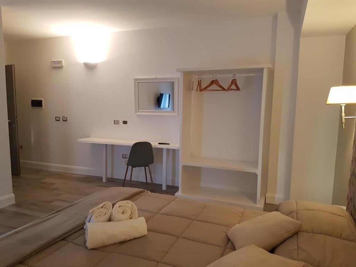 Hotel Pompei Be Green Bagian luar foto