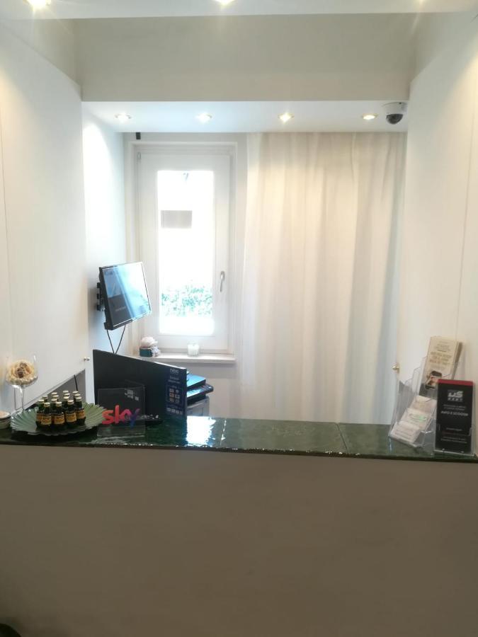 Hotel Pompei Be Green Bagian luar foto